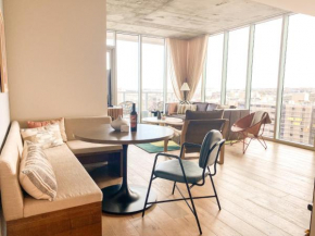 Brand New! 16th Floor Luxury Rainey St Condo Downtown Austin!